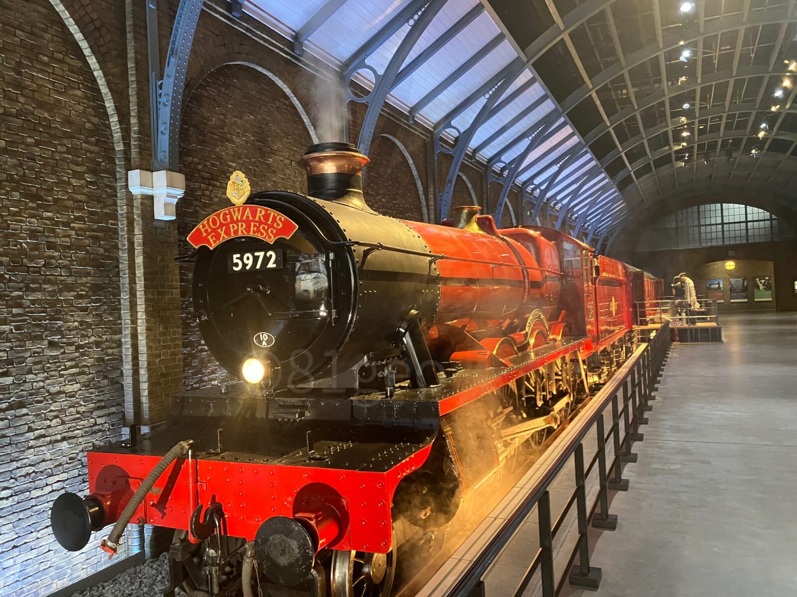 Hogwarts Express at Platform 9¾ in Warner Bros. Studio Tour Tokyo